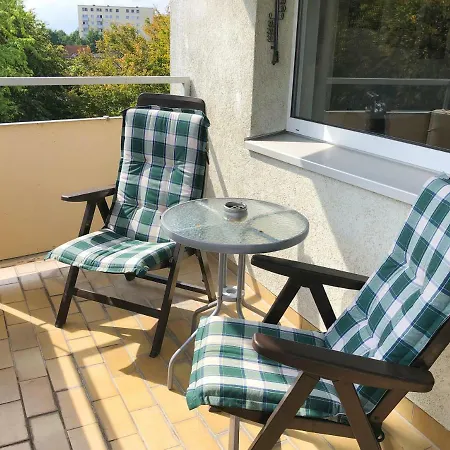Apartment Work & Mit Balkon