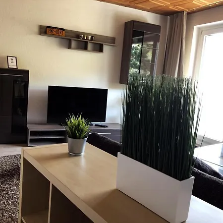 Work & Mit Balkon Apartment